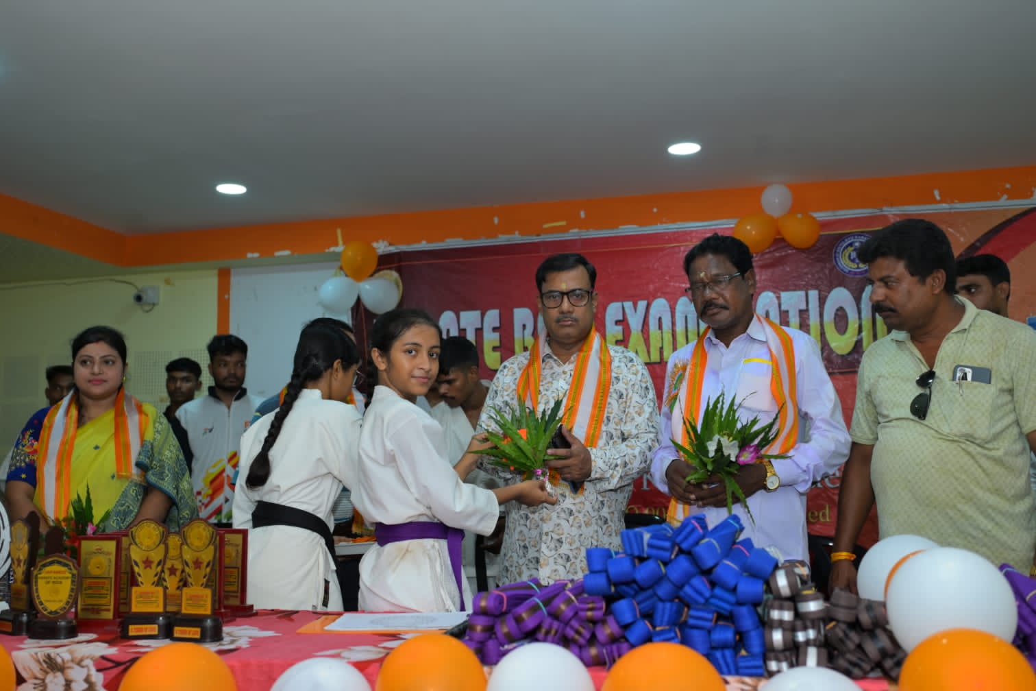 ক্যারাটে বেল্ট প্রতিযোগিতা ও বাৎসরিক অনুষ্ঠান রাইপুরে।