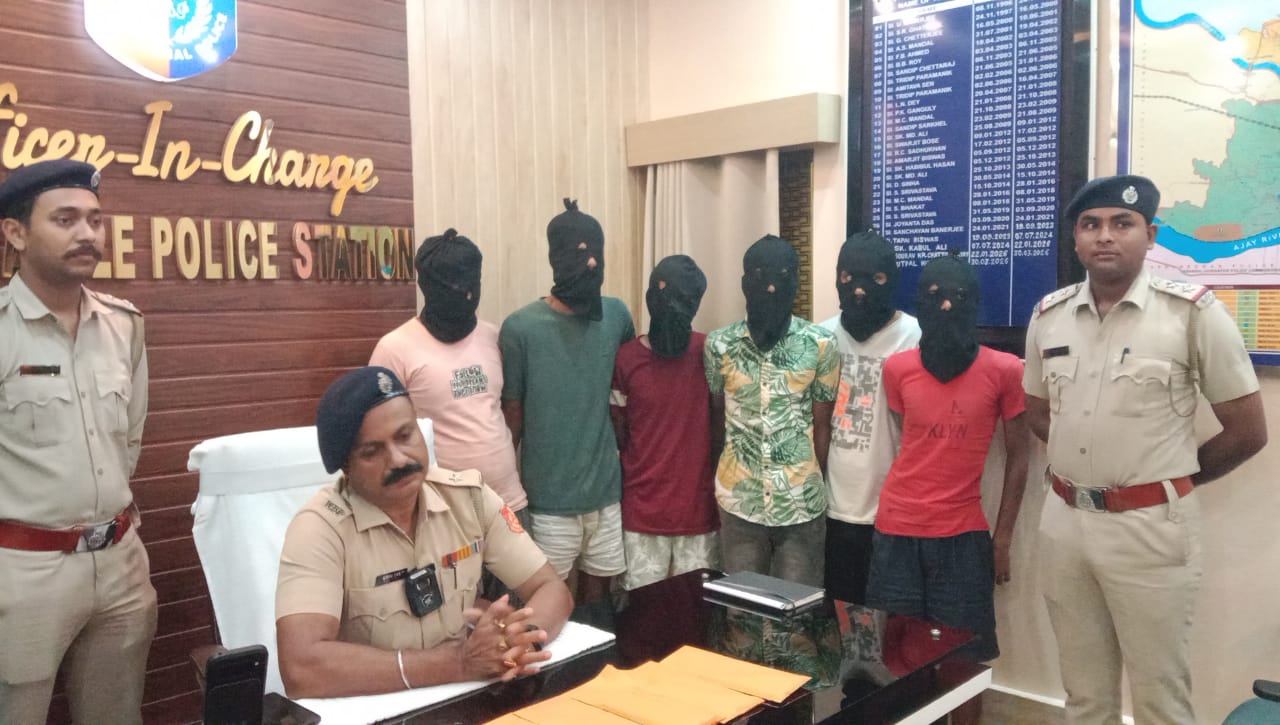 সপ্তাহান্তে ফের সাইবার জালিয়াতি চক্রের হদিস, খয়রাশোলে গ্রেফতার ৬