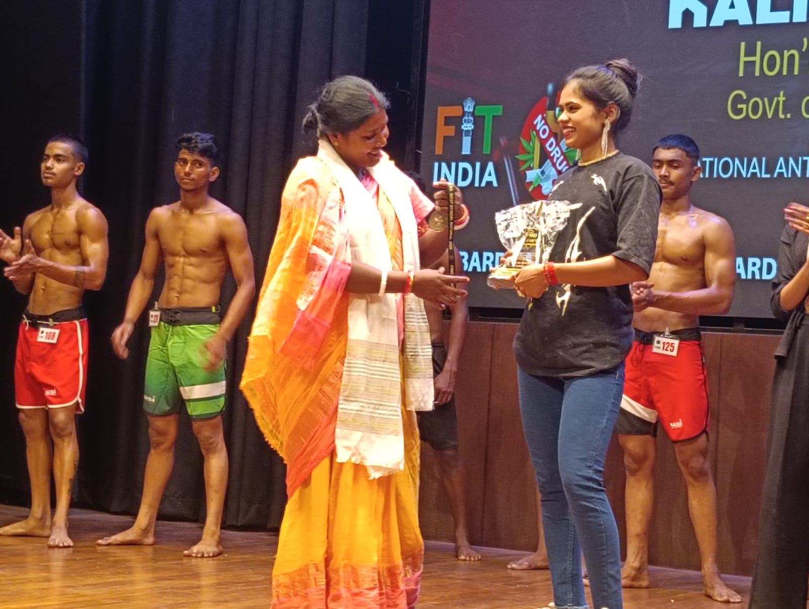 মিস্টার ও মিস পশ্চিমবঙ্গ ন্যাচারাল ২৬ প্রতিযোগিতা হলো বর্ধমান টাউনহলে