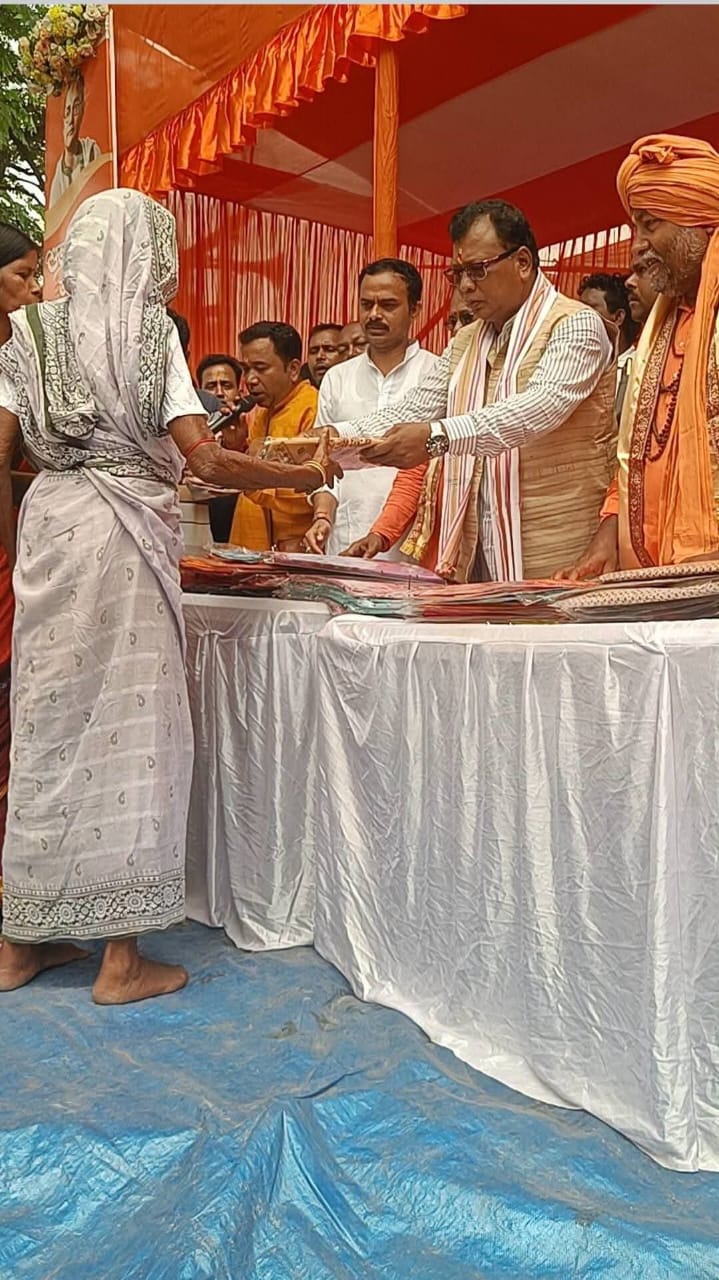 মন্ত্রী ক্ষুদিরাম টুডুর উদ্যোগে খাতড়ায় নেতাজি সুভাষচন্দ্র বসু সেবা কেন্দ্রের উদ্বোধন।