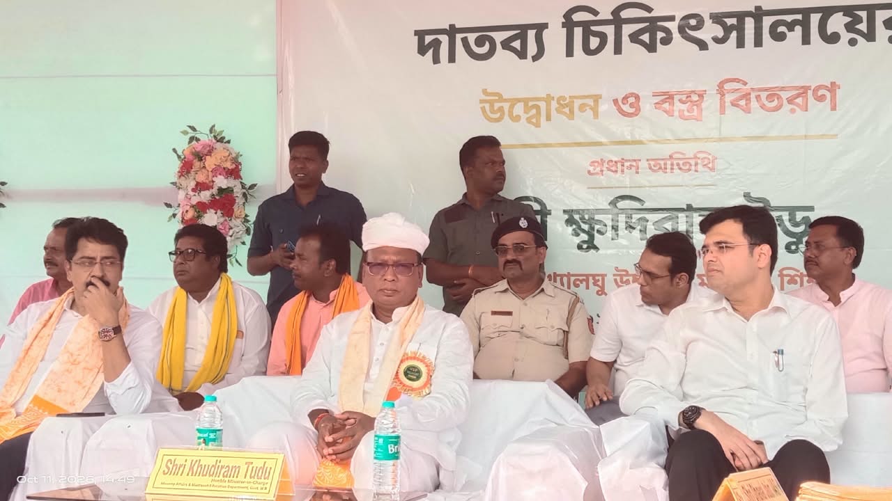 পাথরচাপুড়ি মাজার শরিফে দাতব্য চিকিৎসালয়ের উদ্বোধন মন্ত্রীর, একাধিক উন্নয়নমূলক ঘোষণাও