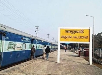 বালুরঘাট স্টেশন থেকে উদ্ধার হাড়োয়ার গৃহবধূ