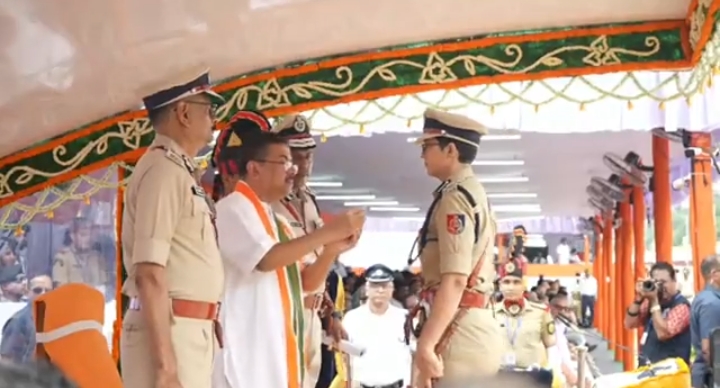 স্বাধীনতা দিবসে 'মুখ্যমন্ত্রী পদক' সম্মানে ভূষিত হলেন রাজ্যের ১৪ জন IPS