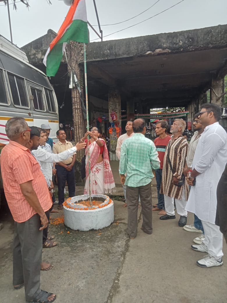 বাঁকুড়া জেলা বাস শ্রমিক কংগ্রেসের স্বাধীনতা দিবস উদযাপন