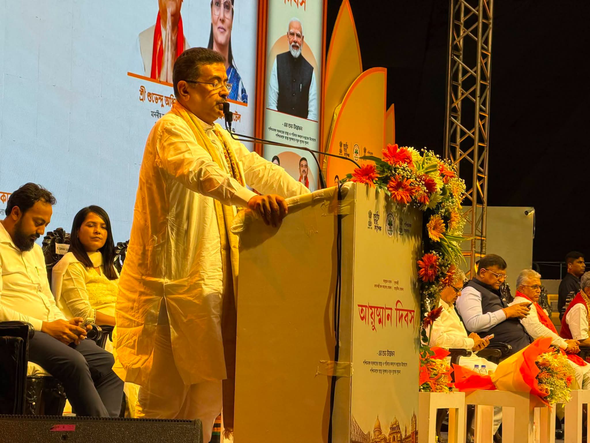 পশ্চিমবঙ্গে ১২৪০টি বেসরকারি এবং ৬২৭টি সরকারি হাসপাতালে আয়ুষ্মান ভারতের সুবিধা; হাঁটু প্রতিস্থাপন,ক্যানসার থেকে হৃদরোগ সবই মিলবে স্বাস্থ্যবীমায়: মুখ্যমন্ত্রী