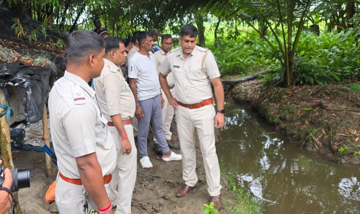 সন্দেশখালিতে শাহজাহান ঘনিষ্ঠ তৃণমূল নেতার পুকুরে তল্লাশি, উদ্ধার ৩ আগ্নেয়াস্ত্র ও ৪০ রাউন্ড গুলি