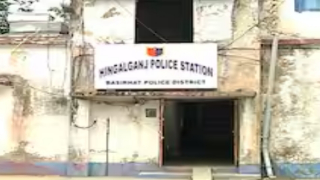 হিঙ্গলগঞ্জে ভুয়ো আর্থিক সংস্থার নামে লক্ষ লক্ষ টাকা প্রতারণার অভিযোগ, গ্রেফতার প্রতারক