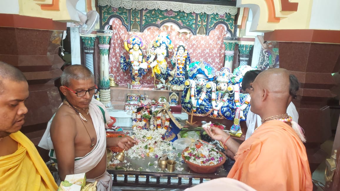 জঙ্গলমহলের রাইপুরে মদন গোপাল মন্দিরে শ্রীকৃষ্ণের জন্মাষ্টমী উৎসব